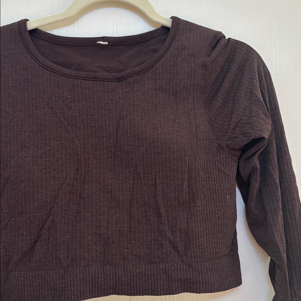lululemon athletica brown Long Sleeve Crop Top